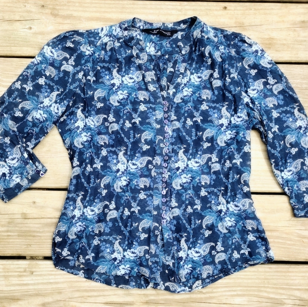 "Zara Woman" Blue Floral & Paisley Print Silk Blend Blouse. Size S
